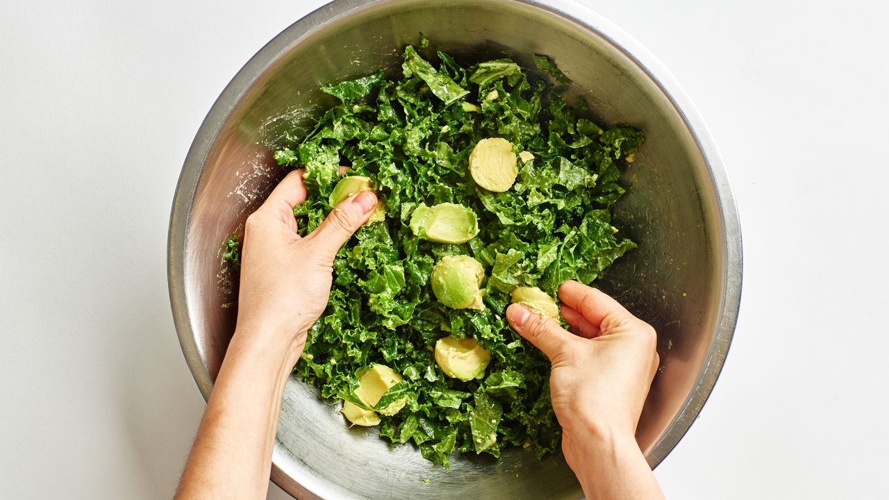 Master Tender Massaged Kale: Easy Lemon Dressing Recipe